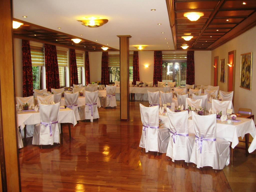 Hotel Wald-café Hotel-restaurant